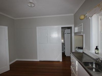 18 Douglass Street, Manifold Heights