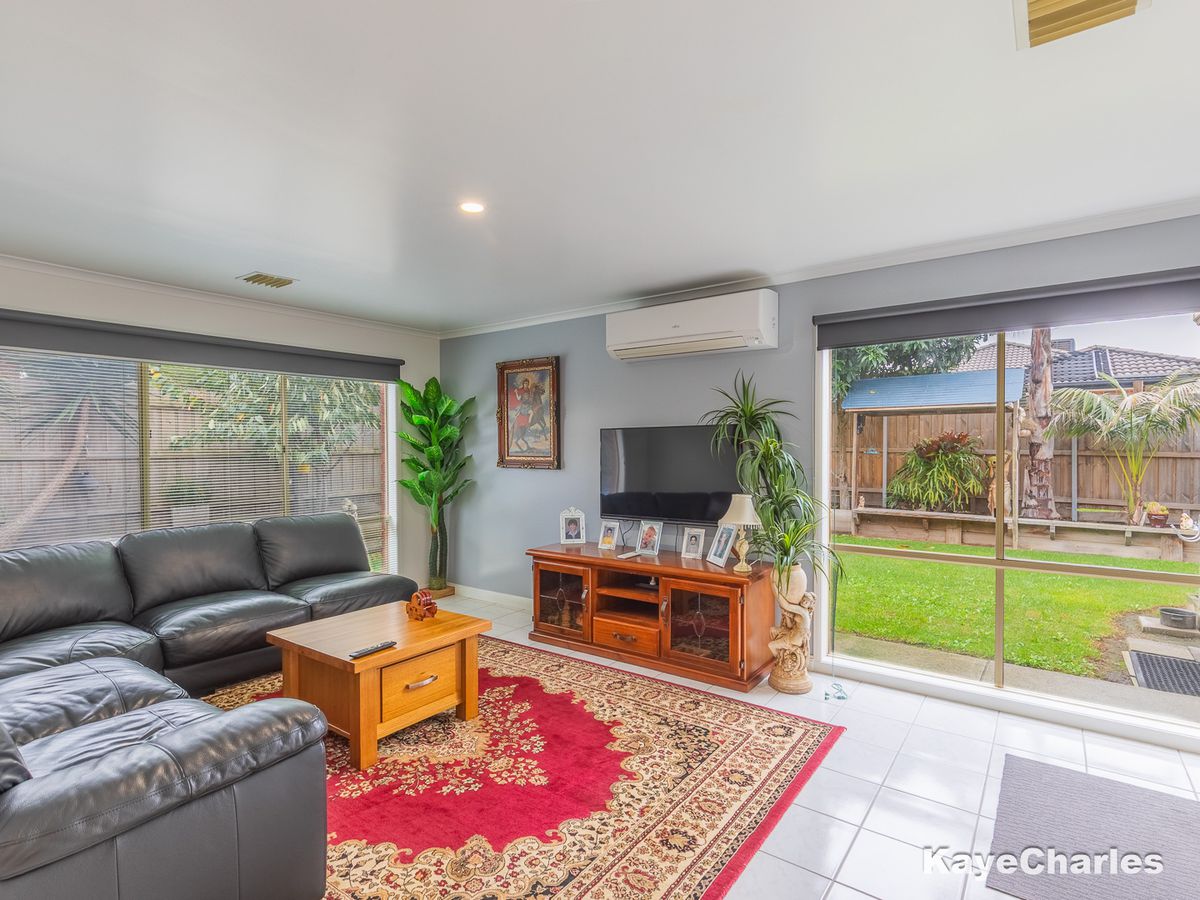 16 Highton Court, Beaconsfield