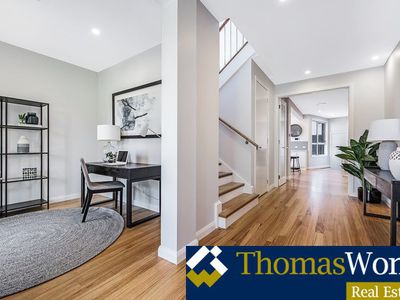 1 / 2  Doorawarrah Court, Mount Waverley