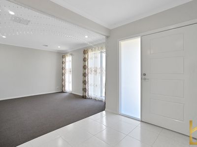 17 Monaco Grove, Strathtulloh