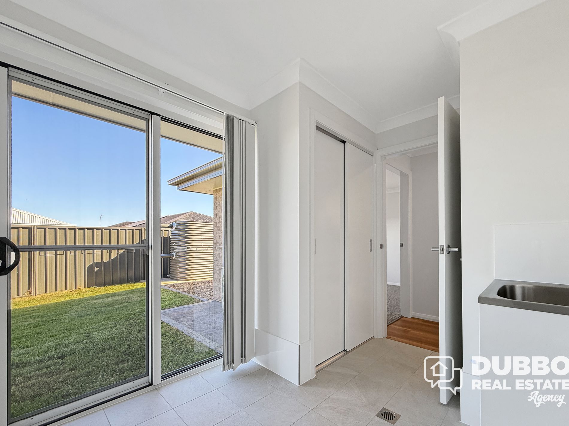 8B Violet Circuit, Dubbo