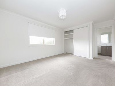 2 / 277 Warrigal Road, Burwood