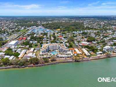 115 / 569-571 The Esplanade, Urangan
