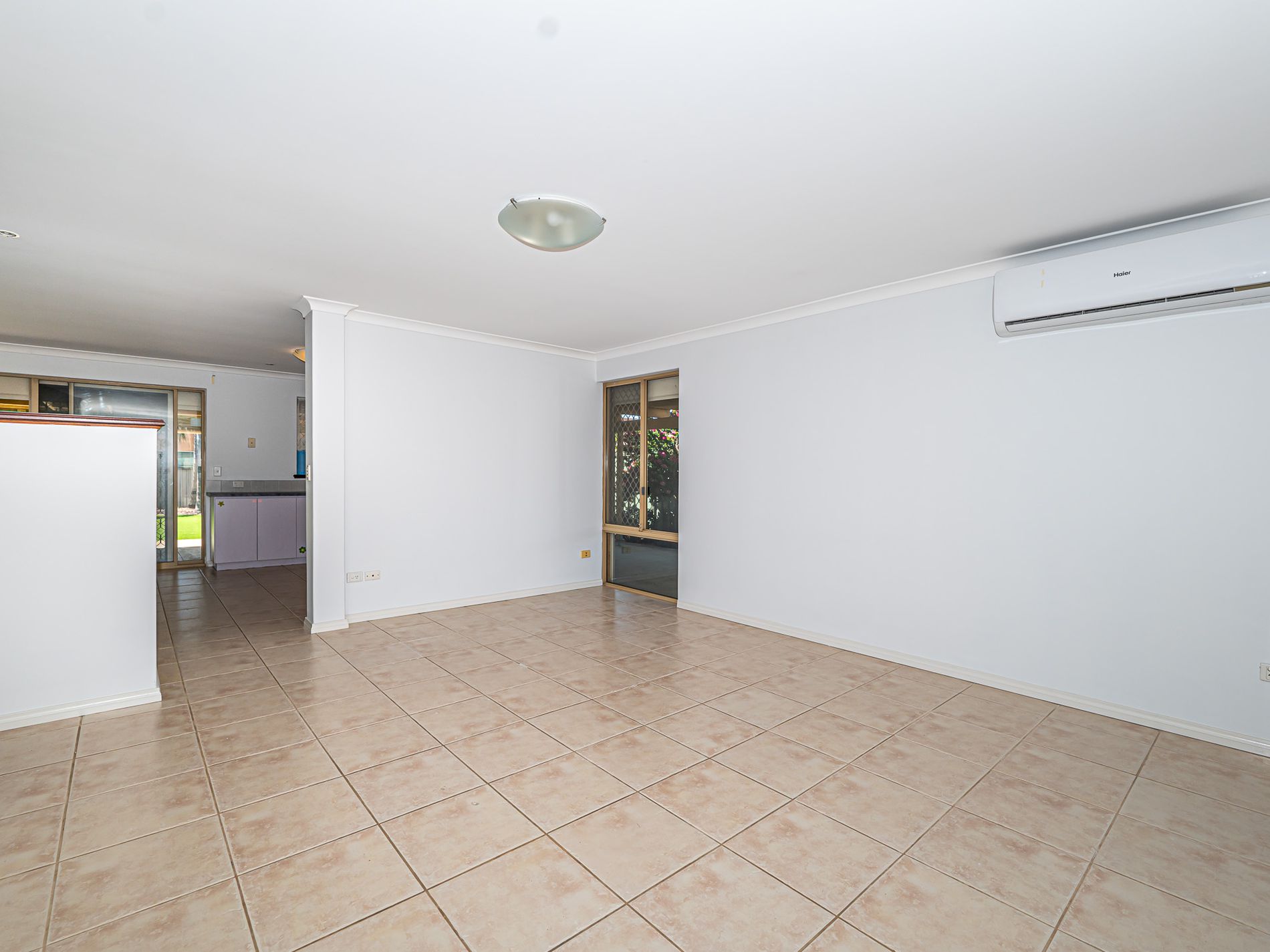 12 Carakine Grove, Thornlie