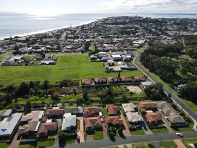 a / 18 Seashore Mews, South Bunbury