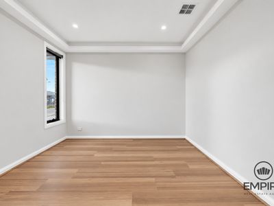 21 Skylark Avenue, Officer