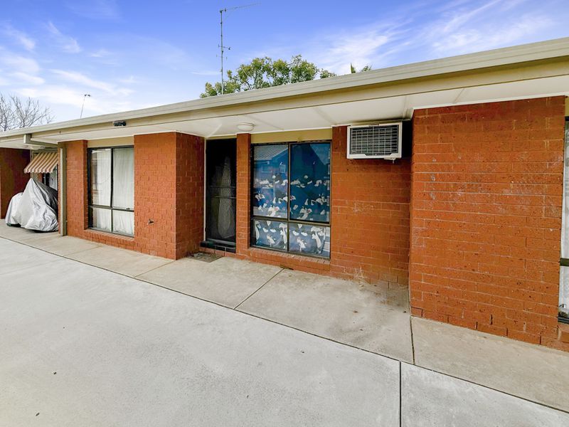 2 / 115 Fowler Street, Deniliquin