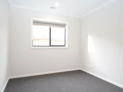 5 Asperula Street, Tarneit