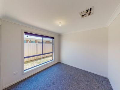 8 Alkira Street, Dubbo