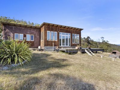 1045 Woodbridge Hill Road, Gardners Bay