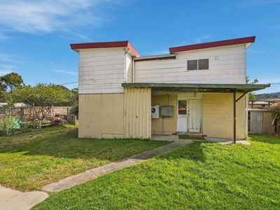 3 Lagoon Road, Carlton