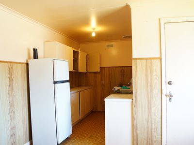 6 Felstead Avenue, Horsham