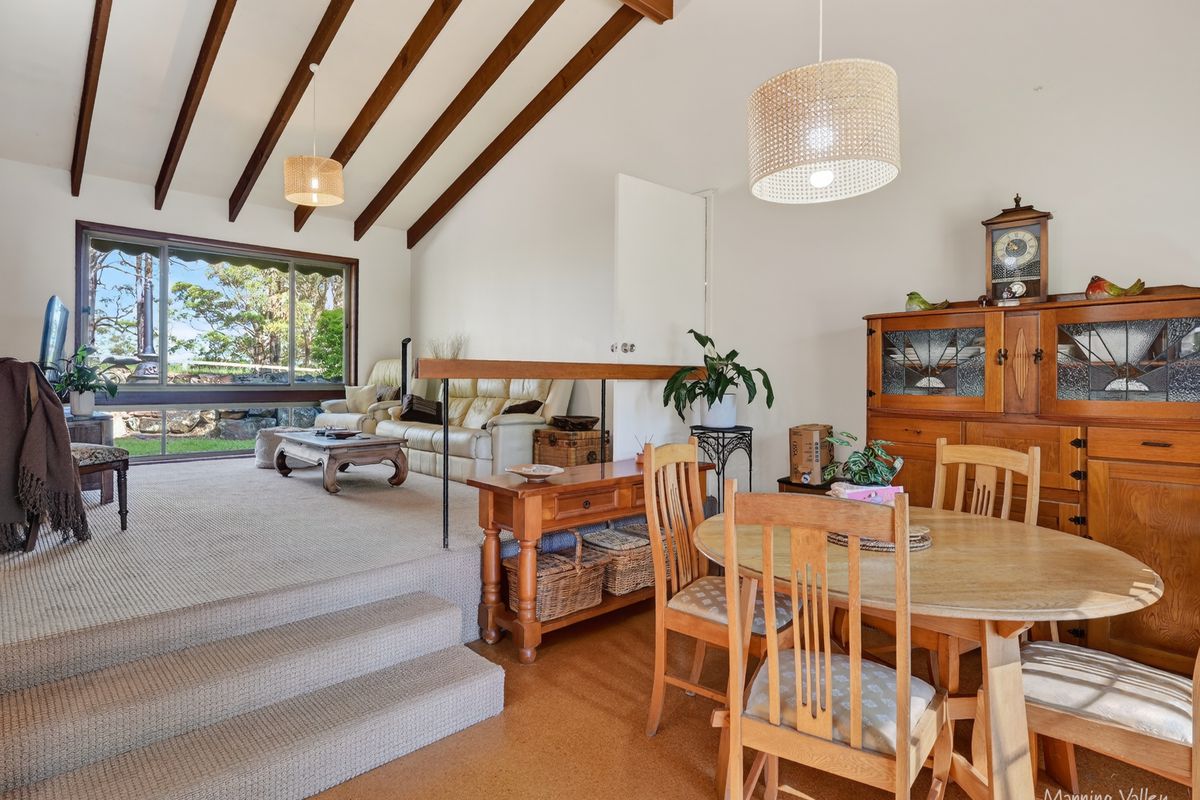 467 Tallwood Drive, Rainbow Flat