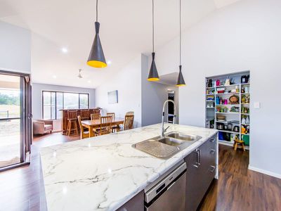 135-137 Premier Drive, Kingaroy