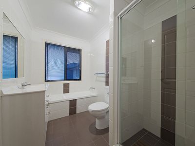 2/74 Orana Street, Carina