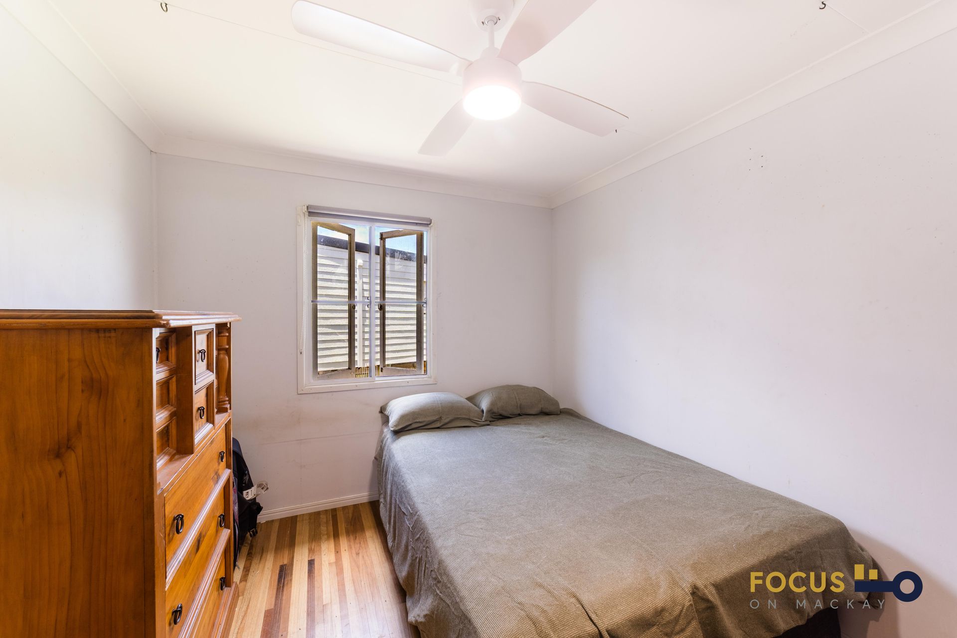 8 Eagle Street, Slade Point