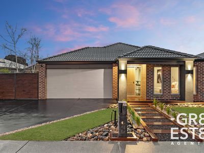 31 RANFURLIE BOULEVARD, Cranbourne West