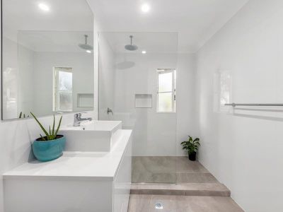 38 Pines Avenue, Cooroibah