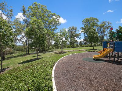 5 Wombat Crescent, Rochedale