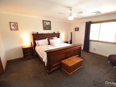 16 Mackay Drive, Dubbo