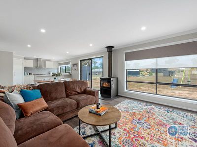 7 Maple Tree Boulevard, Mansfield