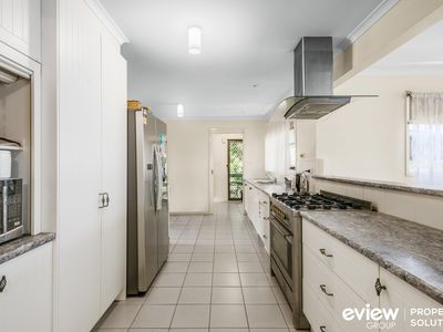 6 Jacinta Court, Doveton