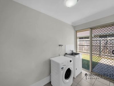 4 Phoebe Way, Gleneagle