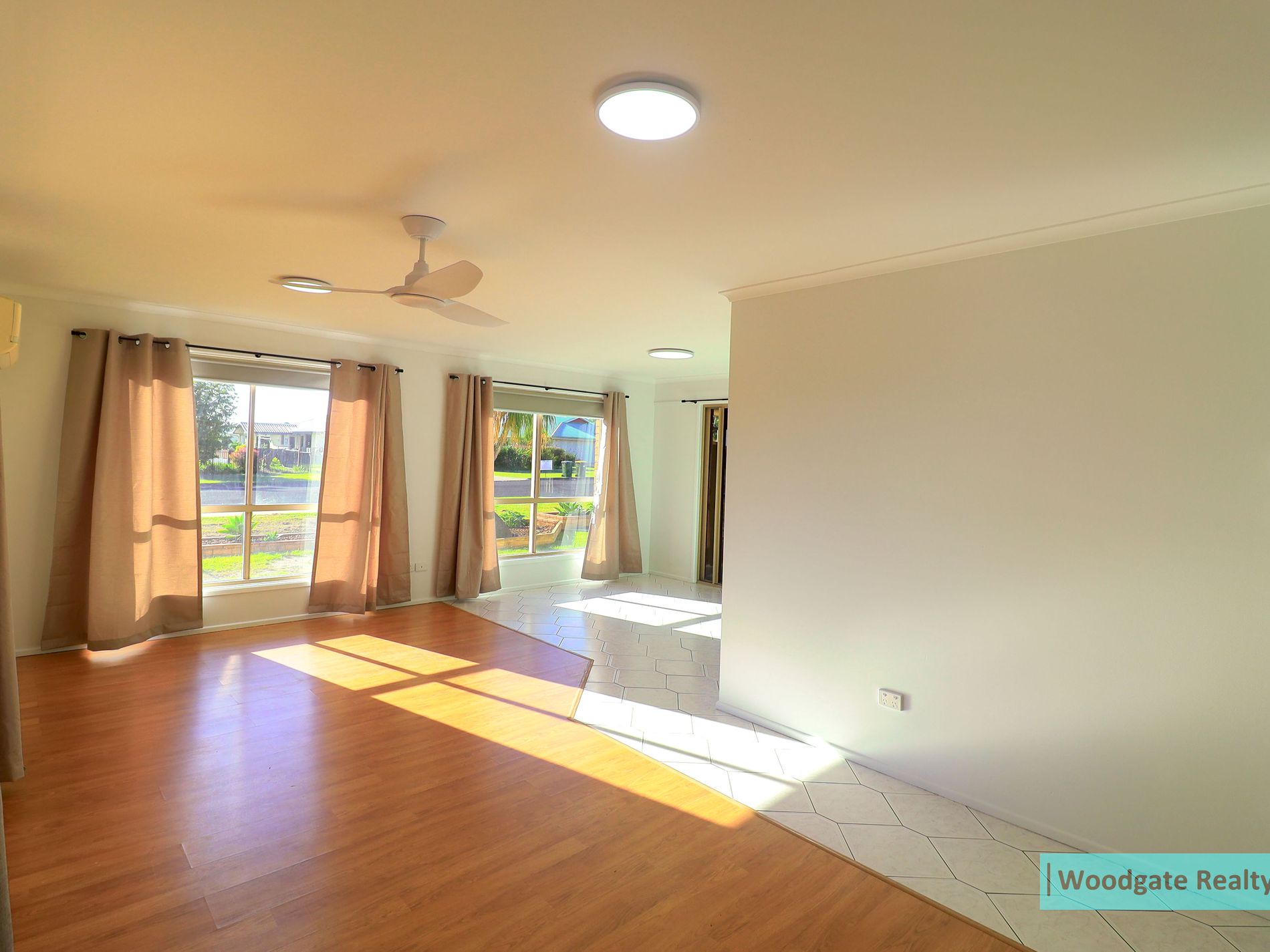 16 KOOKABURRA WAY, Woodgate