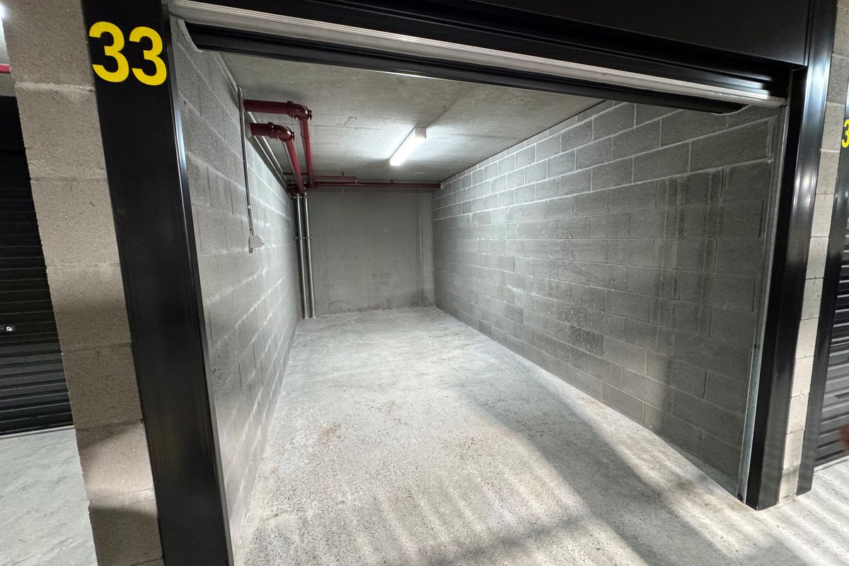 Storage Unit 33 / 32-36 Box Road, Caringbah