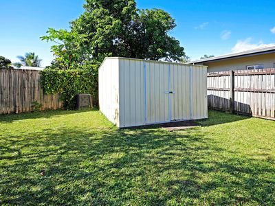 6 Mcrobbs Close, Edmonton