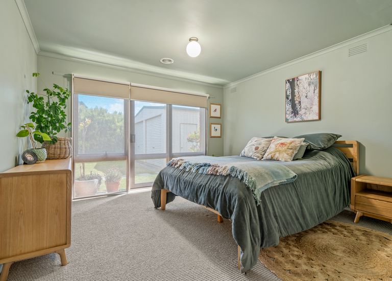 16 Webb Court, Portland