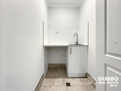 6 Gunsynd Circuit, Dubbo