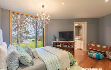 14 Armstrong Road, Beaconsfield Upper
