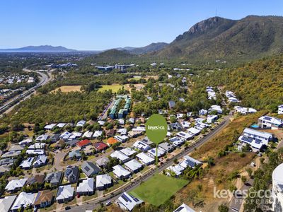 17-19 Girraween Avenue, Douglas