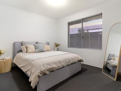 11 AUBURN WAY, Baldivis