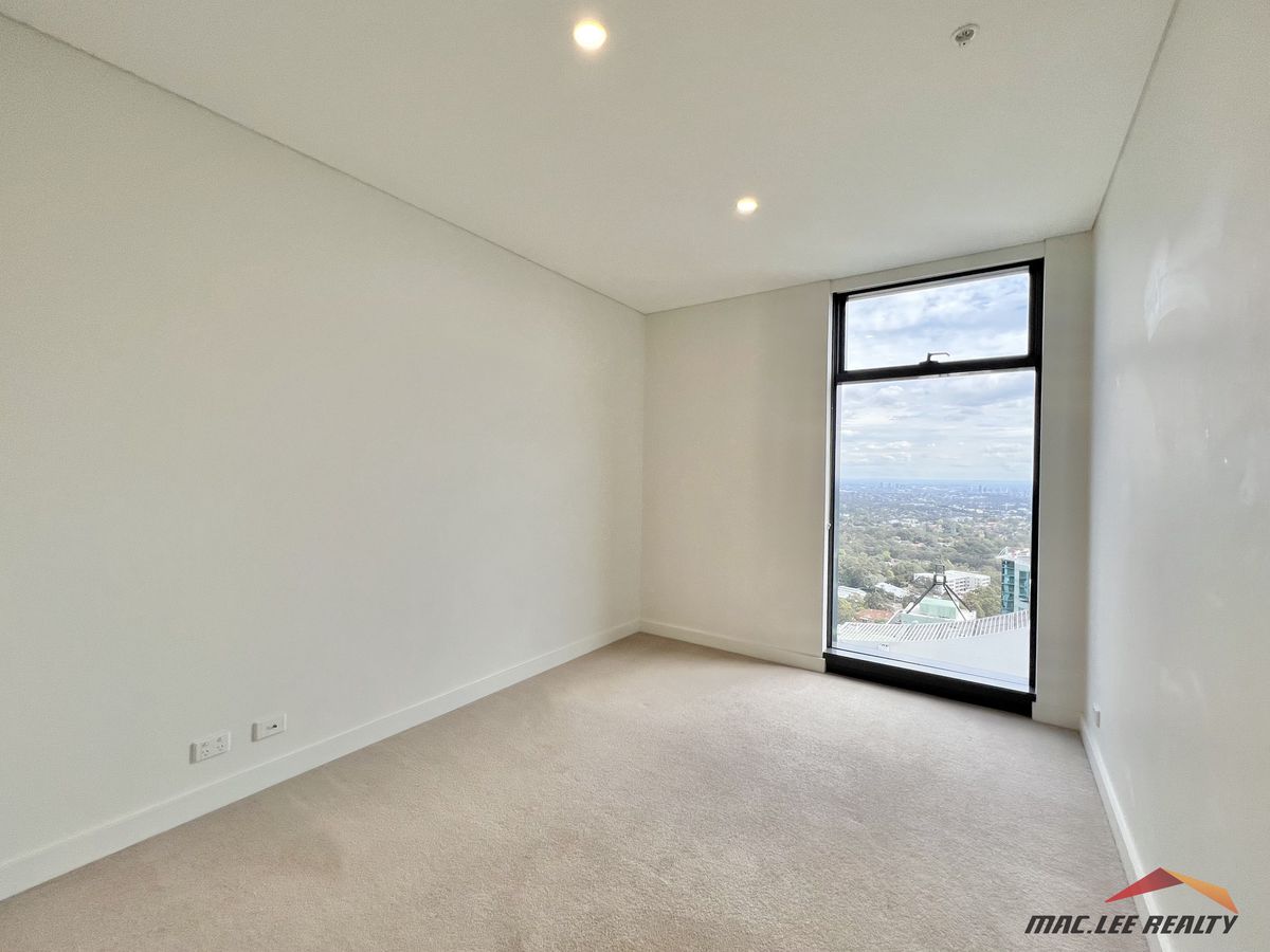 3705 / 438 Victoria Avenue, Chat...