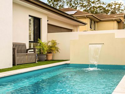 16 Hillcroft Place, Belmont