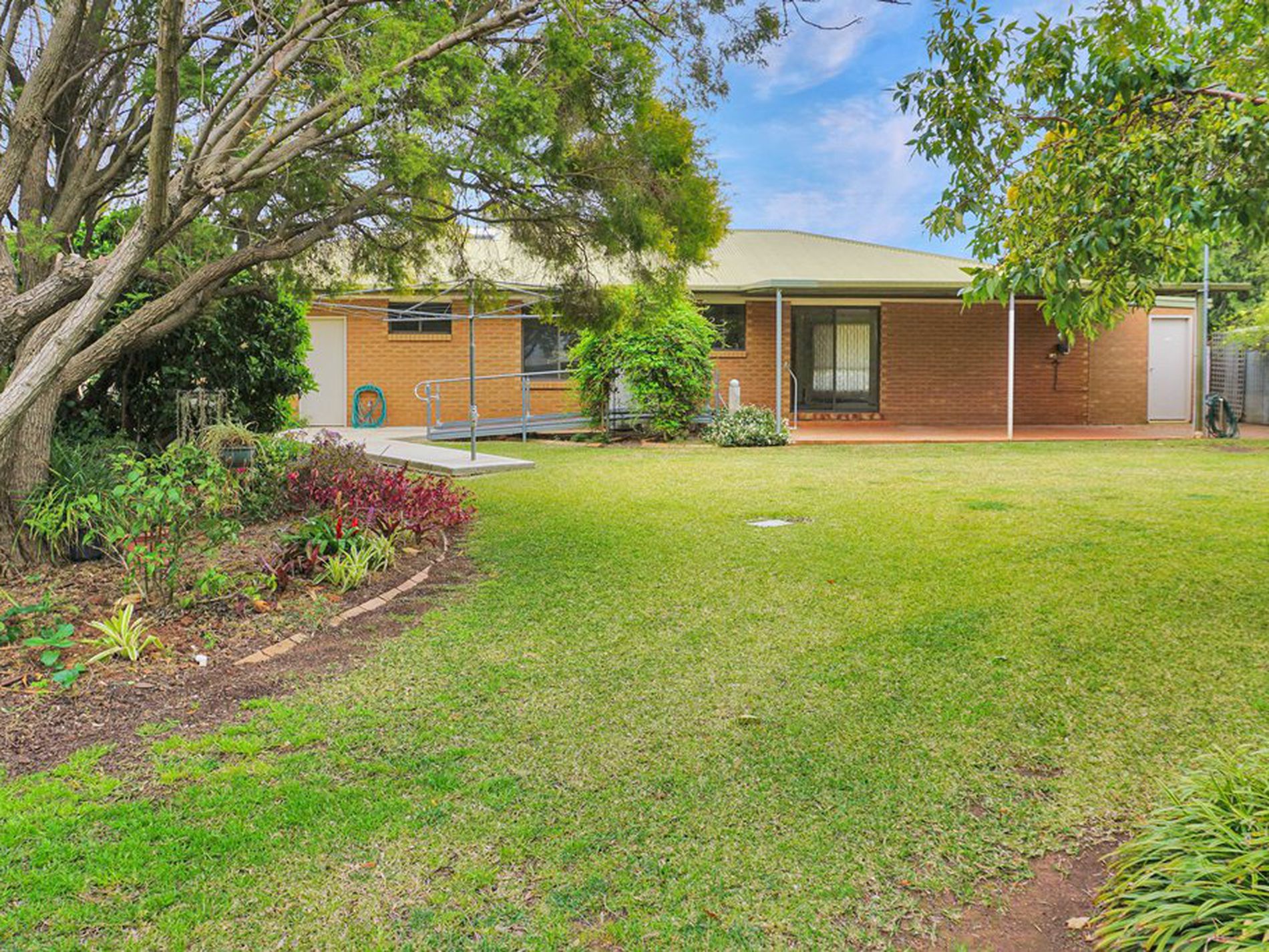 8 Acacia Street, West Wyalong
