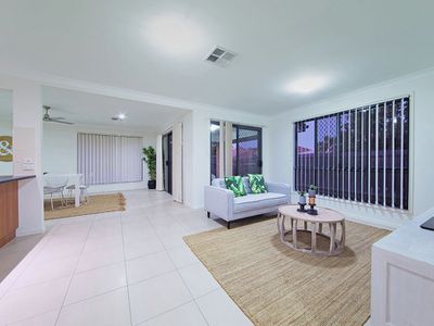 9 Higgs Circuit, Wynnum West