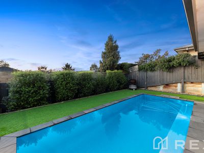 6 Limeburner Grove, Botanic Ridge