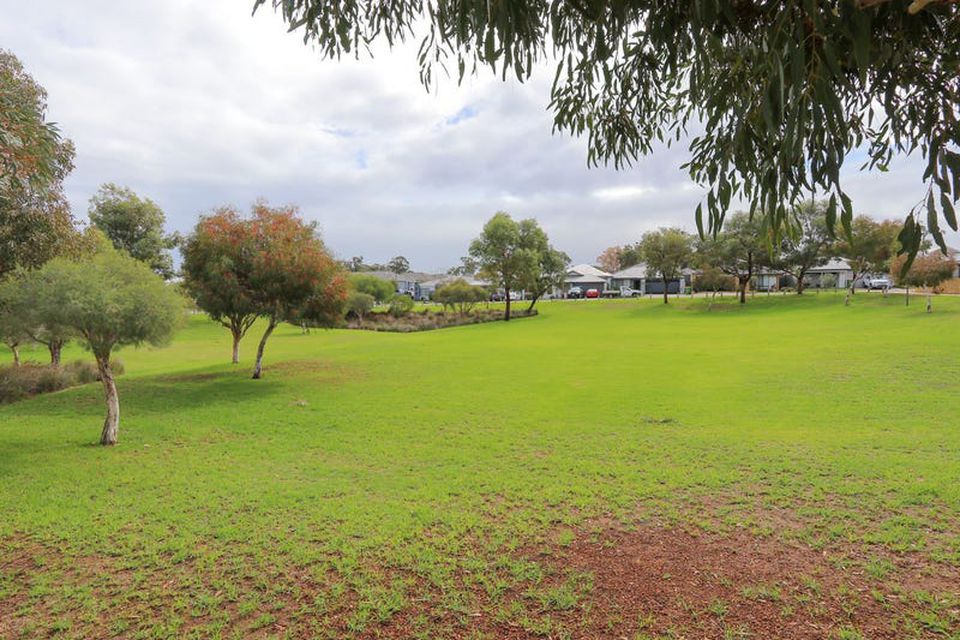 7 Coliban Approach , Baldivis