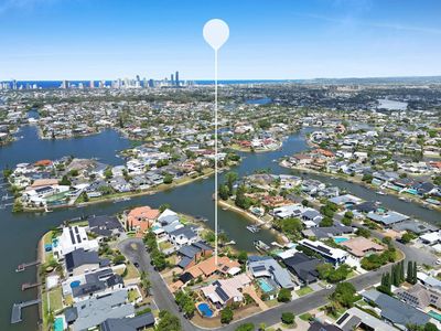 33 Selkirk Ave, Benowa