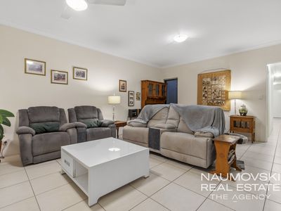 172 Shiraz Boulevard, Pearsall