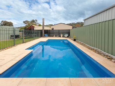 2 FISHER COURT, Wodonga