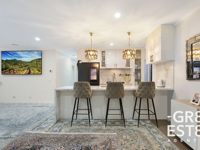 8 Dedina Walk, Dandenong