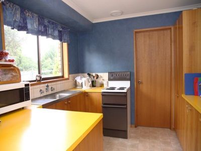 19 Hampton Court, Huonville