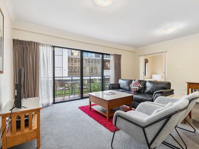 302 / 112 Mounts Bay Road, Perth