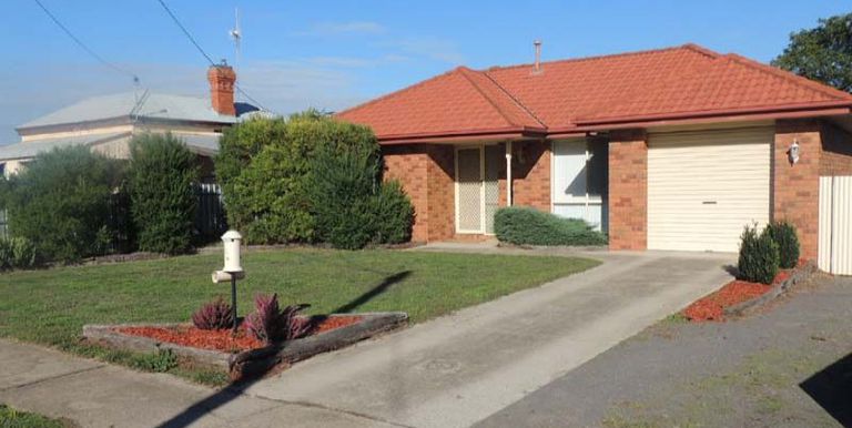 14 Mansfield Road, Euroa