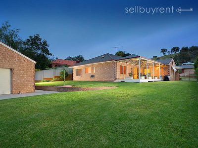 2 FENWICK COURT, Wodonga