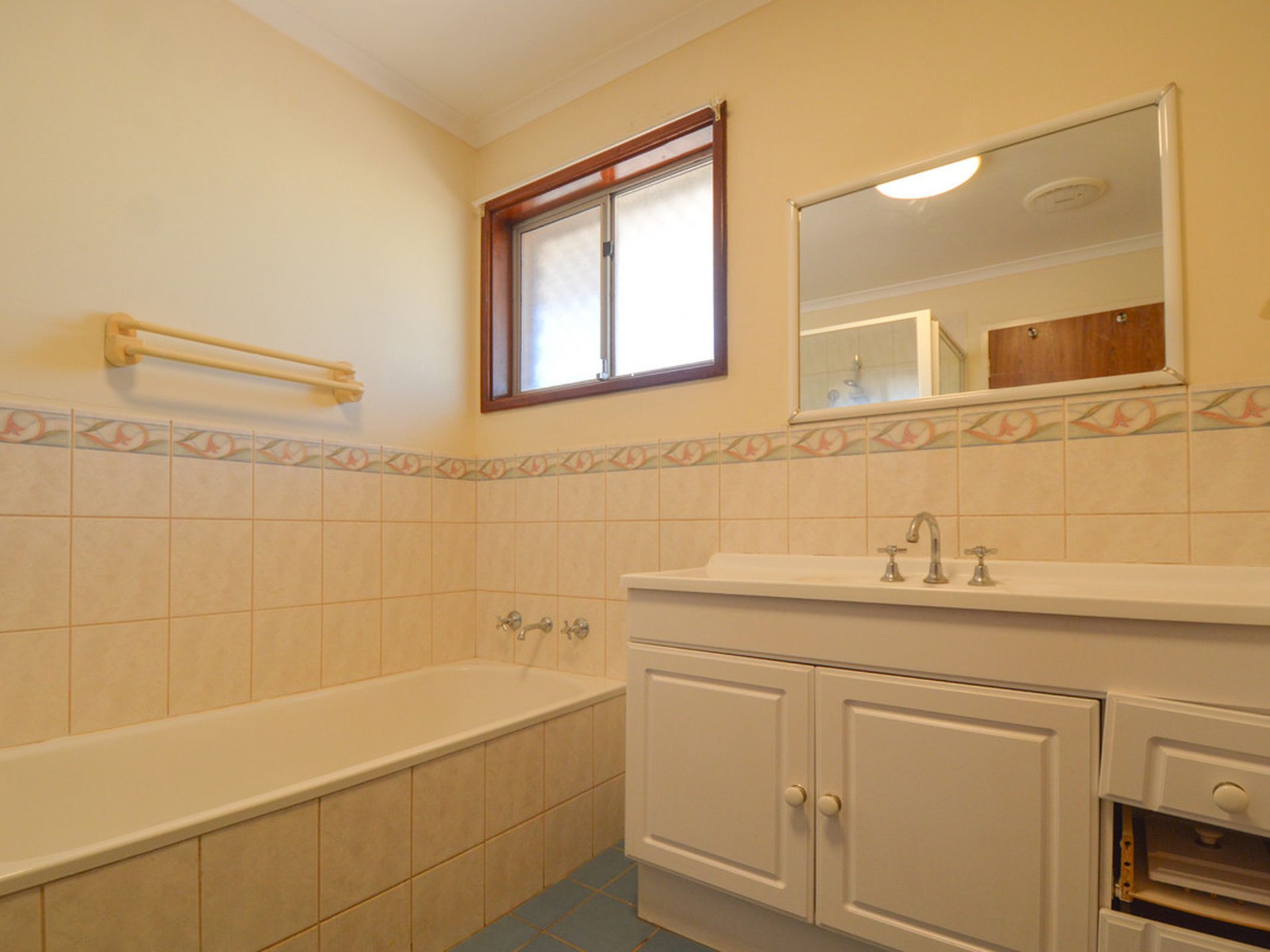 4 Yanderra Crescent, South Hedland